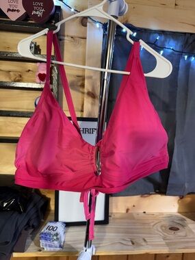 Time and Tru Bright Pink Wireless Bralette with Center Ring Accent